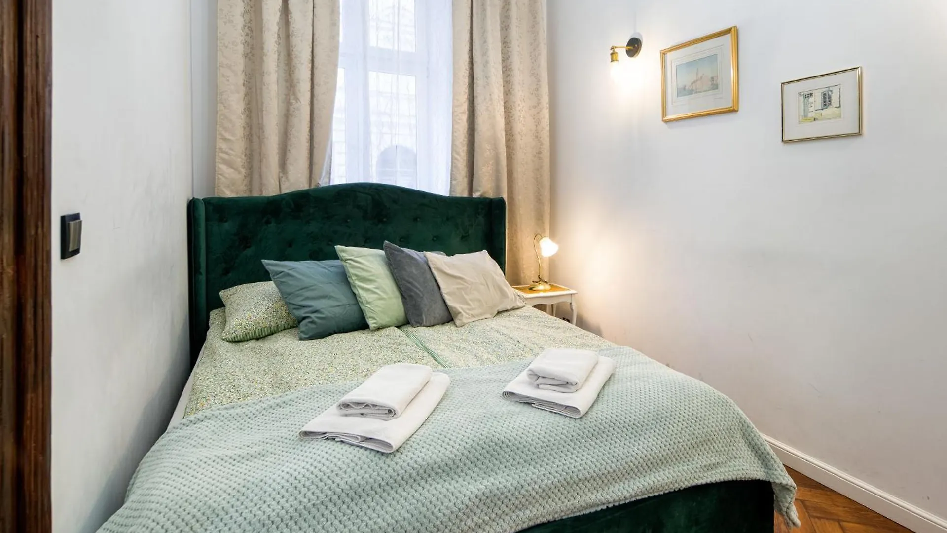 Verde 2-Room In The Center Krakow Poland