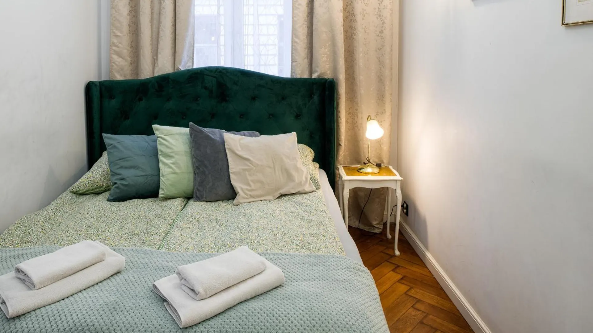 Verde 2-Room In The Center Krakow Apartment